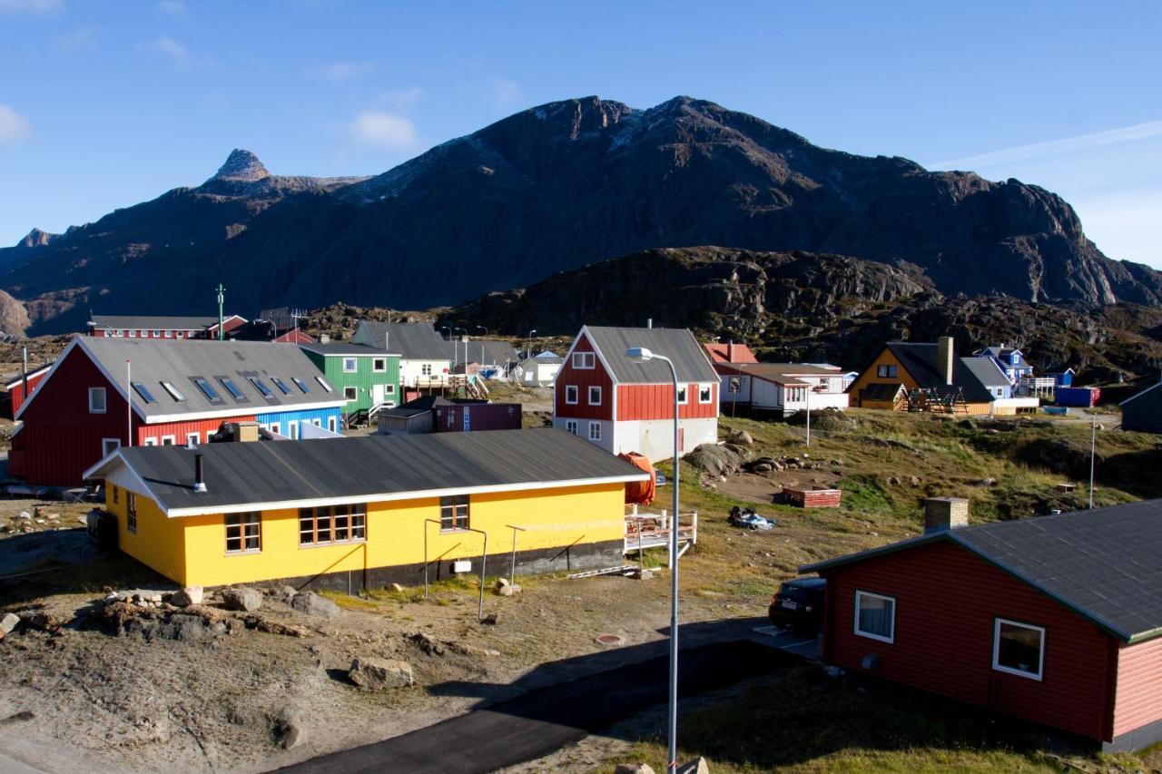 Hotel Sisimiut Exterior photo